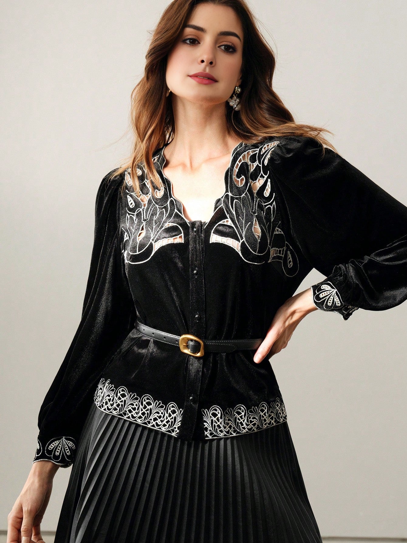 Isabella Early Autumn Elegant V-Neck Lantern Sleeve Velvet Blouse